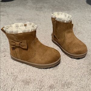 Cozy Tan Kids Boots with Bow